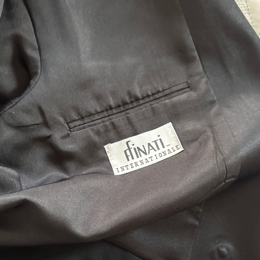 Classic Black Tailcoat Tuxedo Suit - Picture 16 of 16